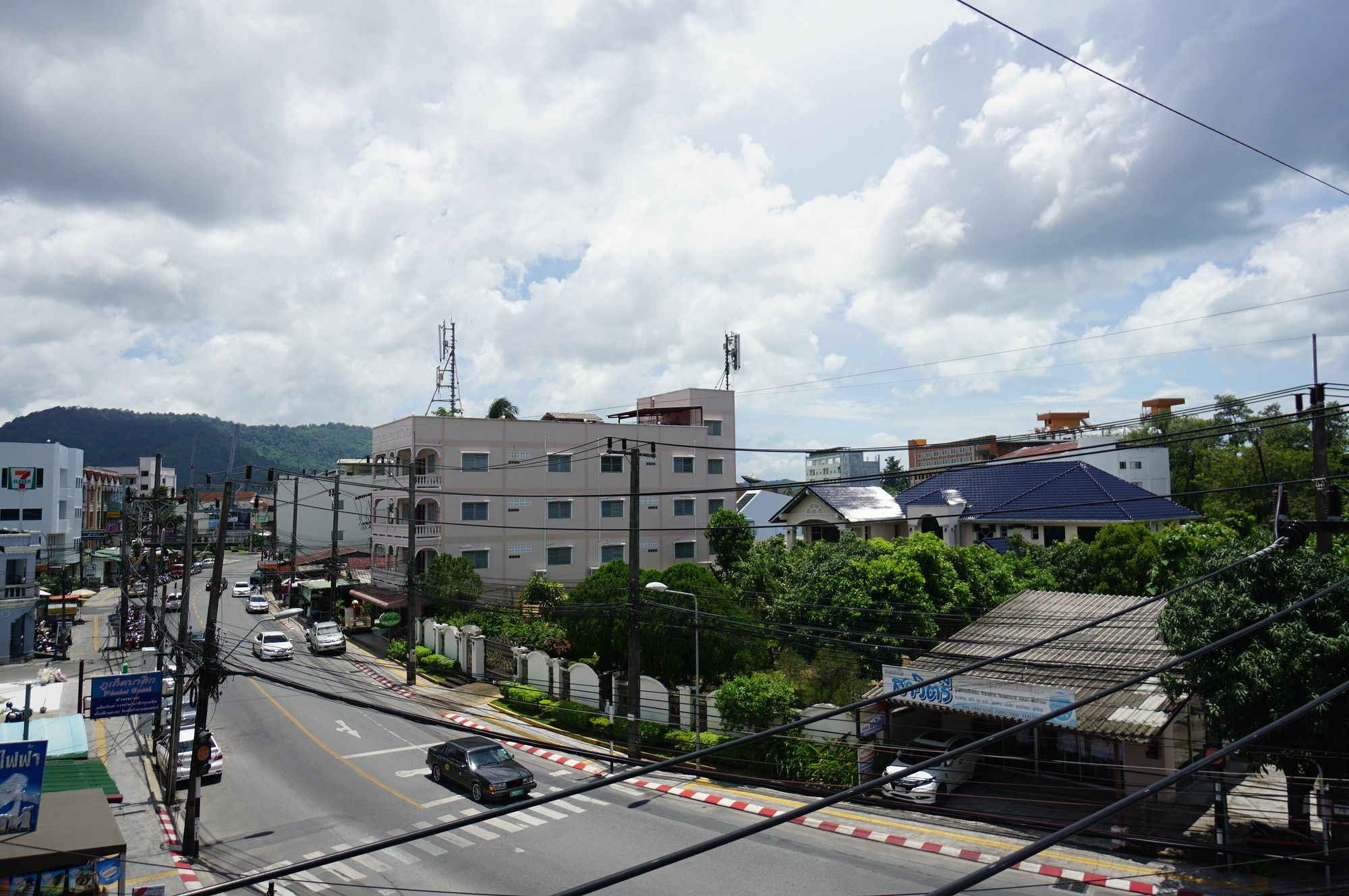 The Auto Place Phuket Екстериор снимка