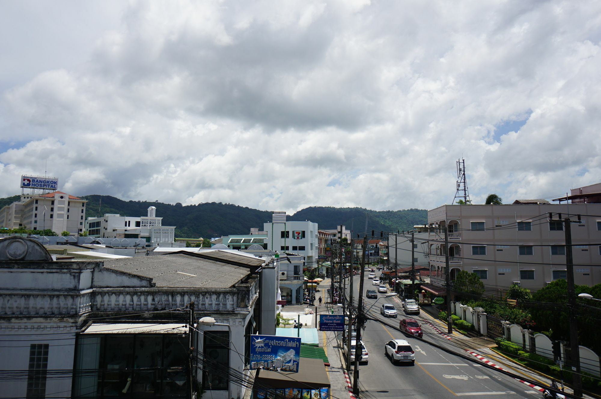 The Auto Place Phuket Екстериор снимка